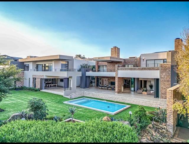 5 BEDROOM HOUSE FOR SALE IN MEYERSDAL ECO ESTATE